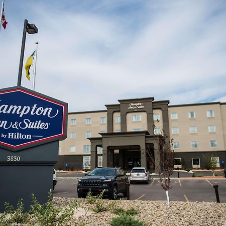 Hampton Inn & Suites East Gate Regina Bagian luar foto